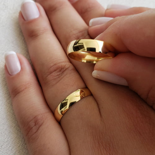 ALIANÇAS MODELOS TRADICIONAL COM 4,5  GRAMAS O PAR OURO18K GARANTIA VITALÌCIO
